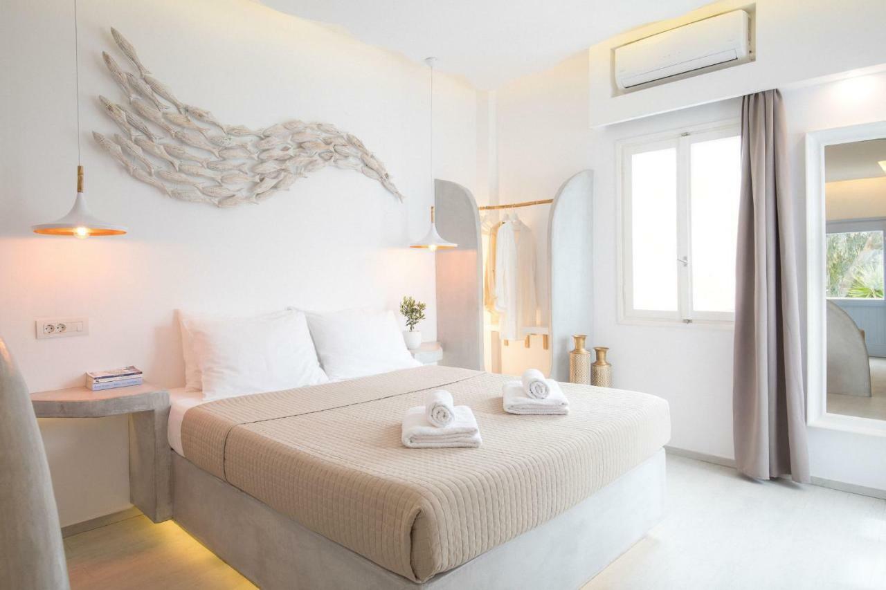 Light Blue Window Kamari Apartment Exterior photo